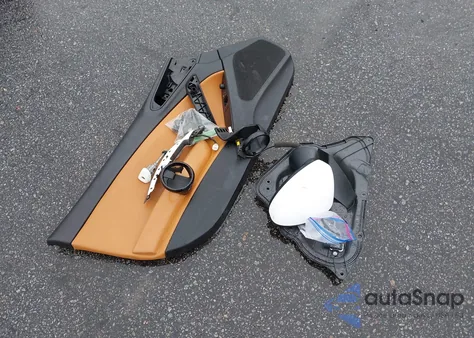 2017 Fiat 124 Spider Lusso из США, поврежденный, VIN JC1NFAEK5H0101922